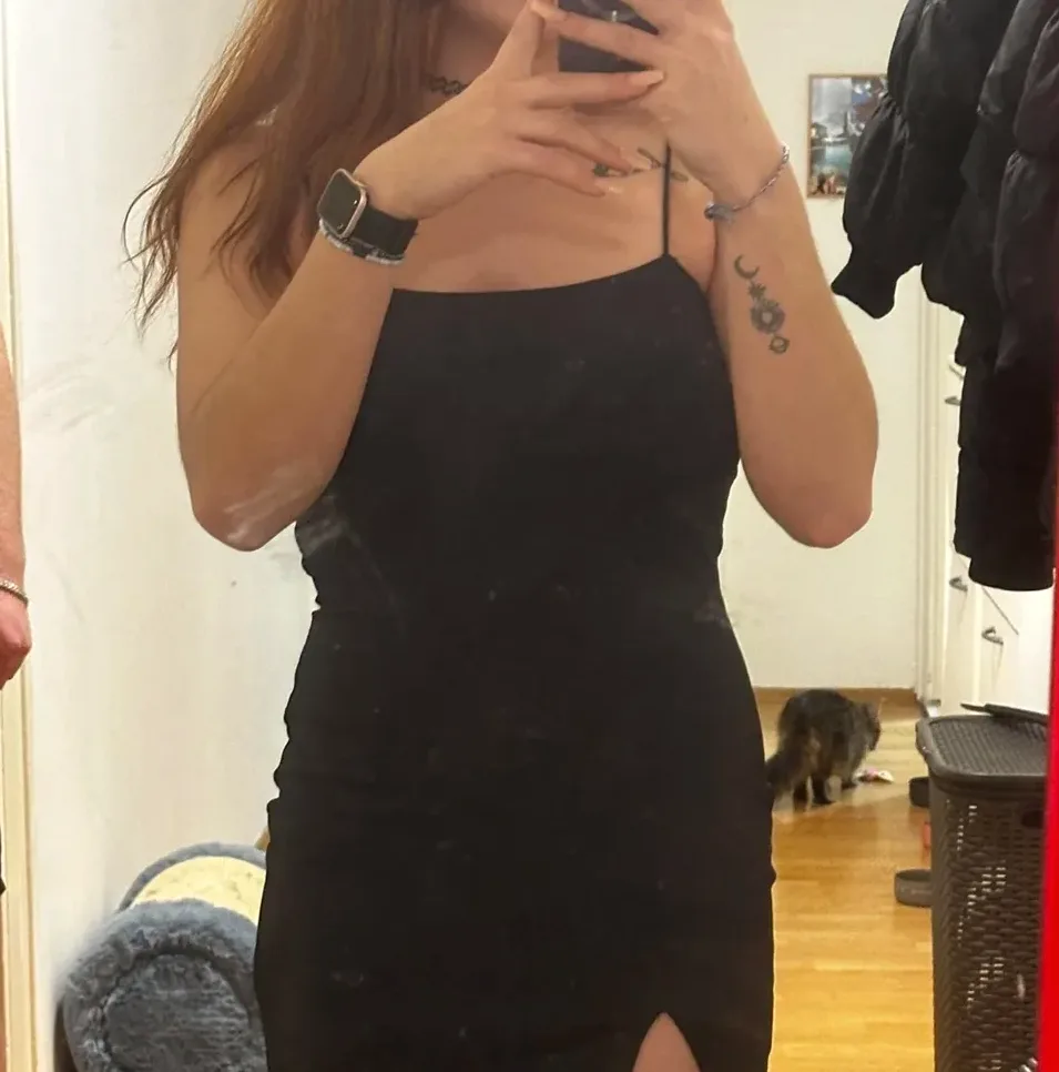 Isla, 24
