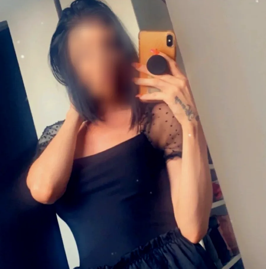 Naomi, 31